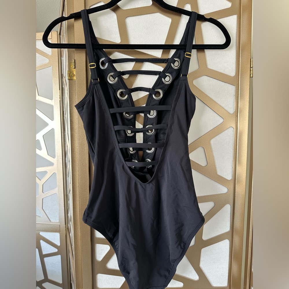 Bleu Rod Beattie Black Swimsuit, extremely cute and worn twice.